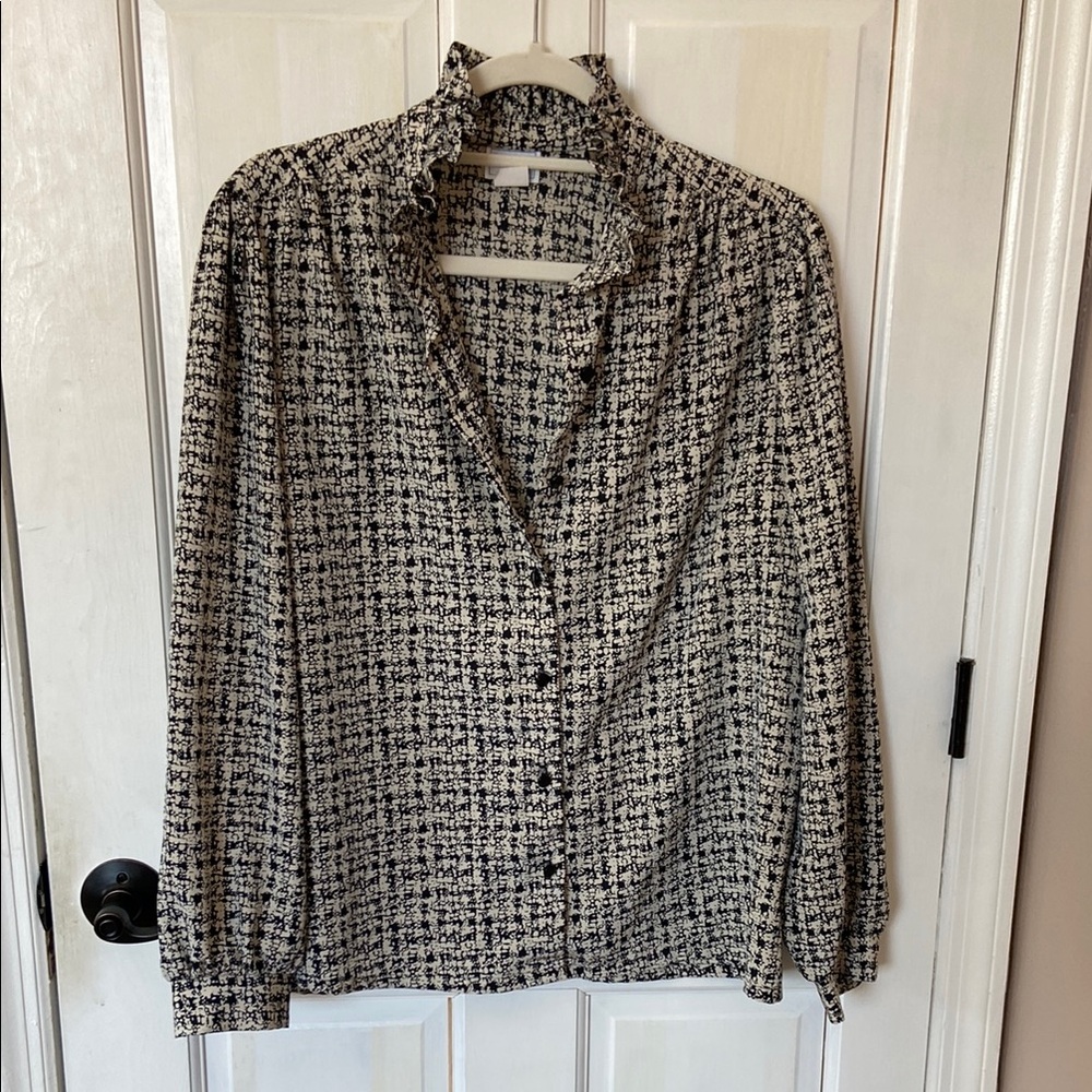 Vintage black and cream houndstooth blouse